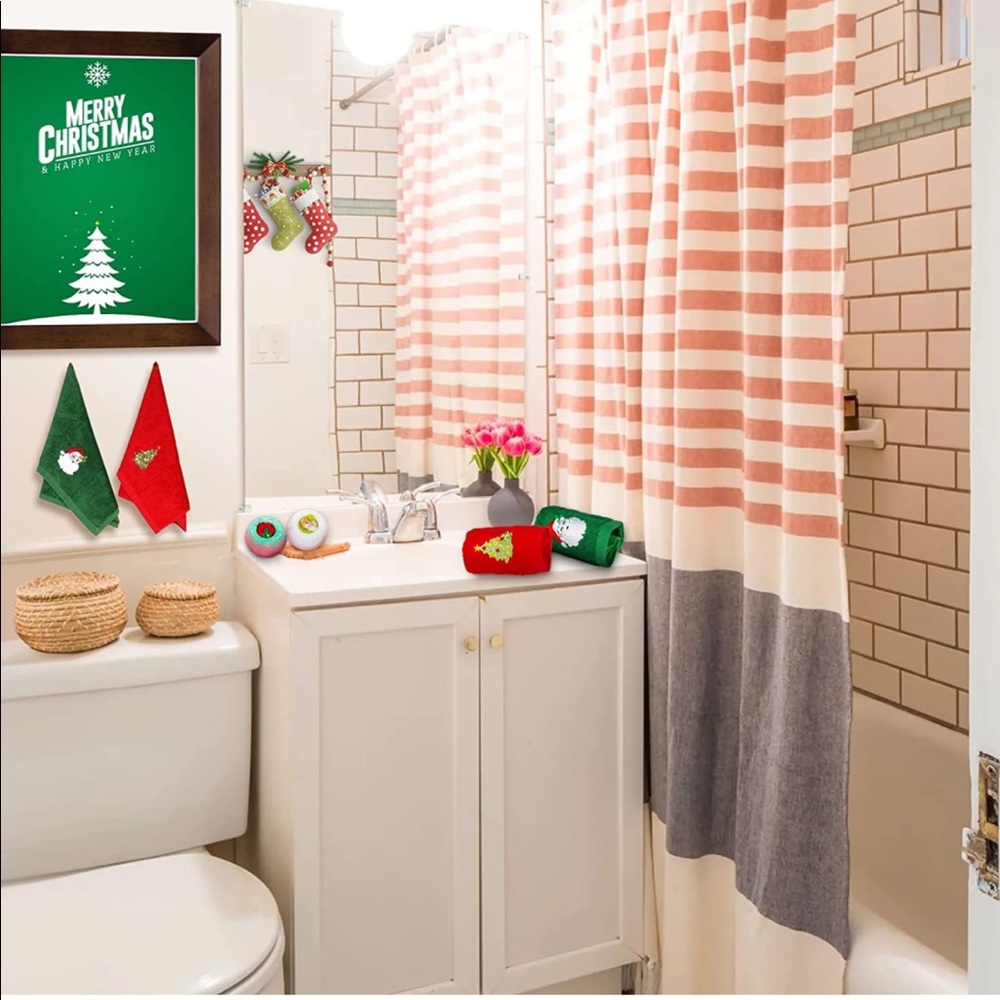 (2 pack) Christmas Hand Towels 12 x 18 inch & Bath Bombs Gift Set -100% Cotton - Picture 6 of 11